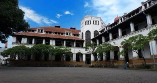 Berapa Jumlah lubang pintu dari bangunan Lawang Sewu?